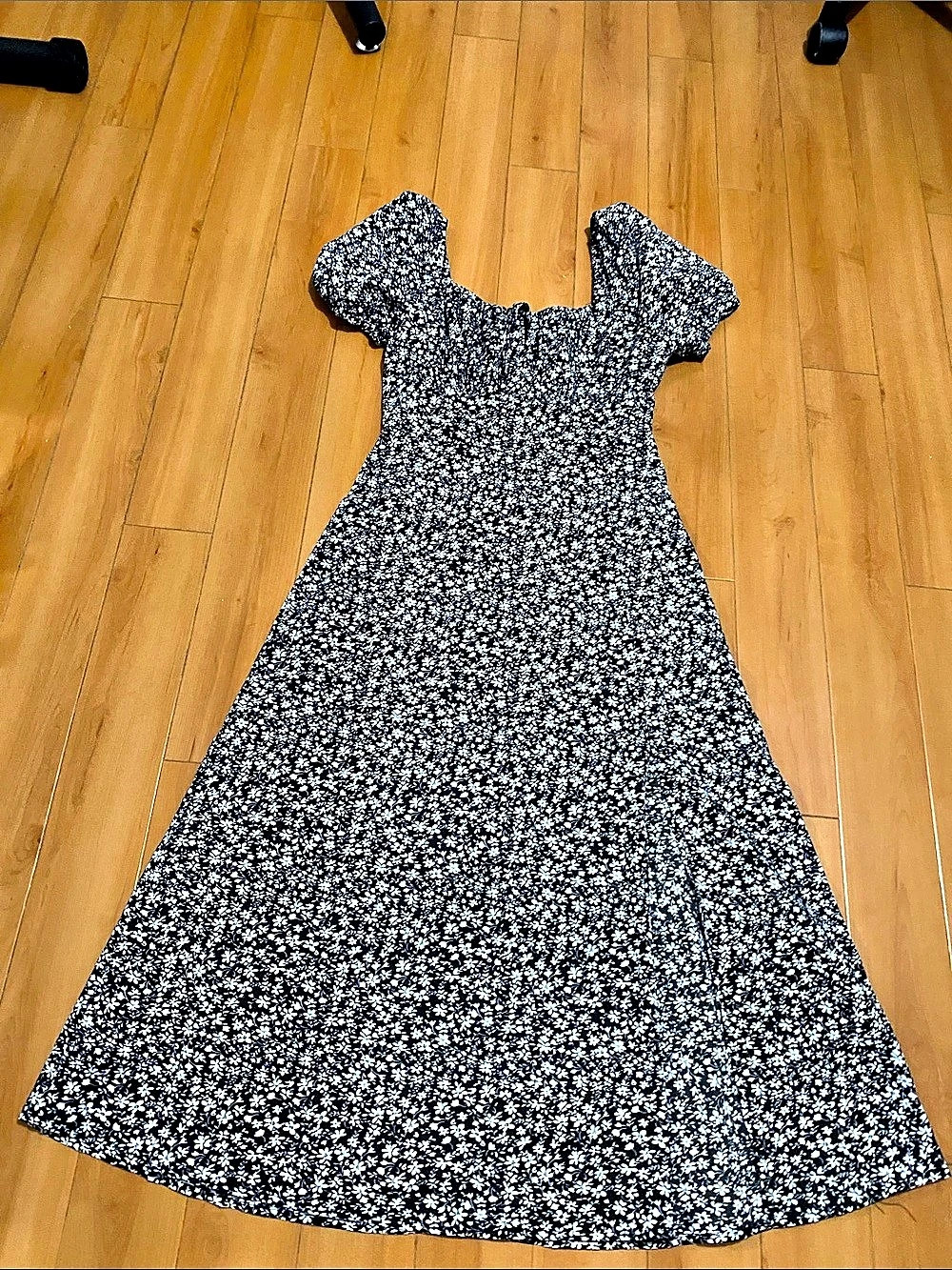 SHEIN Ditsy Floral Square Neck Split Thigh Maxi Dress Black & White Medium Like